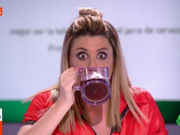 Valeria Ros descubre los mejores regalos para una barbacoa: las pinzas de espada láser o el marcador de carne personalizado Valeria Ros descubre los mejores regalos para una barbacoa: las pinzas de espada láser o el marcador de carne personalizado