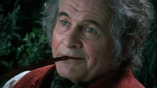 Ian Holm interpretando a Bilbo Bolsón en 'El Señor de los Anillos' Ian Holm interpretando a Bilbo Bolsón en 'El Señor de los Anillos'