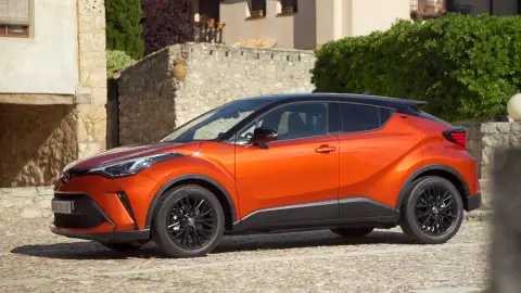 TOYOTA C-HR TOYOTA C-HR