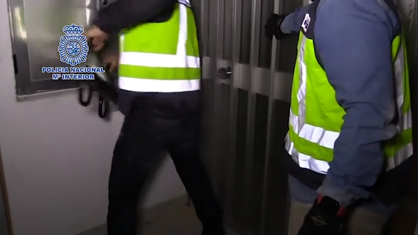 Desarticulada una banda de jubilados que traficaban con fármacos para la disfunción eréctil en Marbella Desarticulada una banda de jubilados que traficaban con fármacos para la disfunción eréctil en Marbella