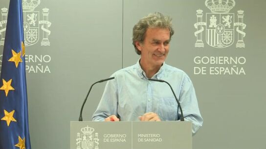 Fernando Sim&oacute;n no puede contener la risa al ser preguntado por su posado en moto para una revista: "Es graciosa"