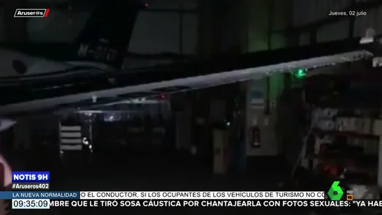 Unos cazadores de fantasmas capturan una imagen espeluznante en un hangar abandonado Unos cazadores de fantasmas capturan una imagen espeluznante en un hangar abandonado