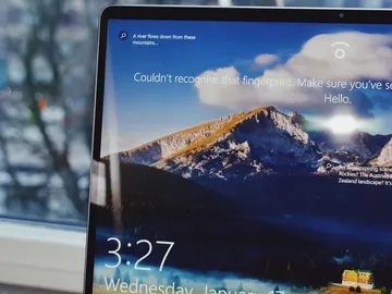 Ordenador con Windows 10. Ordenador con Windows 10.