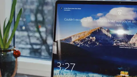 Ordenador con Windows 10. Ordenador con Windows 10.