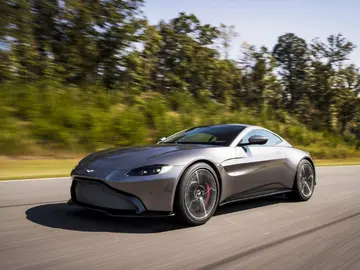 Aston Martin Vantage Aston Martin Vantage