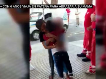 El reencuentro de un menor migrante con su familia El reencuentro de un menor migrante con su familia