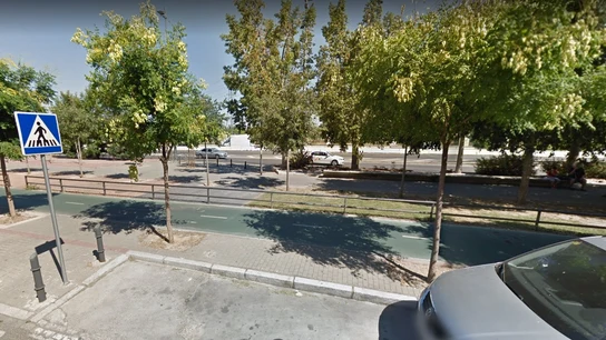 Calle Poeta Fernando de los Ríos, en Sevilla, donde han ocurrido los hechos Calle Poeta Fernando de los Ríos, en Sevilla, donde han ocurrido los hechos