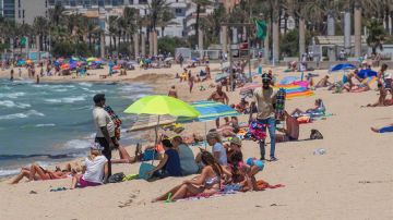 Aspecto que presentaba este pasado lunes la playa de Palma