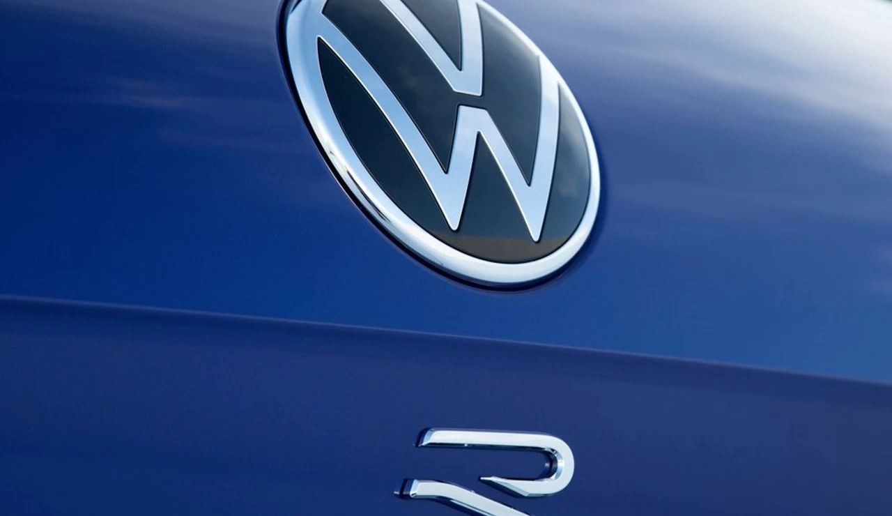 Volkswagen Touareg R 2021