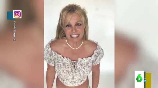 La actitud 'nerviosa' de Britney Spears contestando a sus fans que sorprende a los zapeadores: "Se ha quedado 'cucu'" La actitud 'nerviosa' de Britney Spears contestando a sus fans que sorprende a los zapeadores: "Se ha quedado 'cucu'"