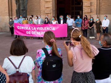 Vista de la concentración de repulsa de la violación en Zaragoza Vista de la concentración de repulsa de la violación en Zaragoza