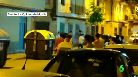 Asesinan a puñaladas a un hombre que intentó mediar en una pelea en Murcia ante la mirada de más de 20 personas Asesinan a puñaladas a un hombre que intentó mediar en una pelea en Murcia ante la mirada de más de 20 personas