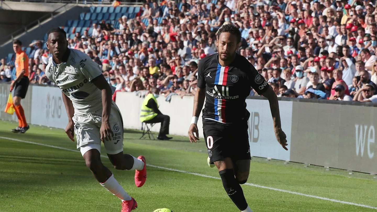 Neymar, con el PSG Neymar, con el PSG