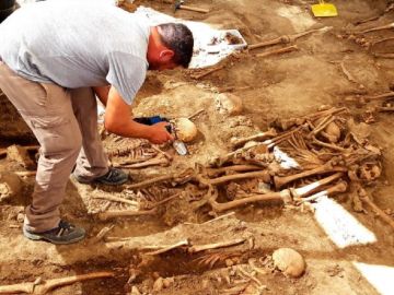 Imagen de restos de víctimas de franquismo encontrados en un cementerio de Cádiz Imagen de restos de víctimas de franquismo encontrados en un cementerio de Cádiz