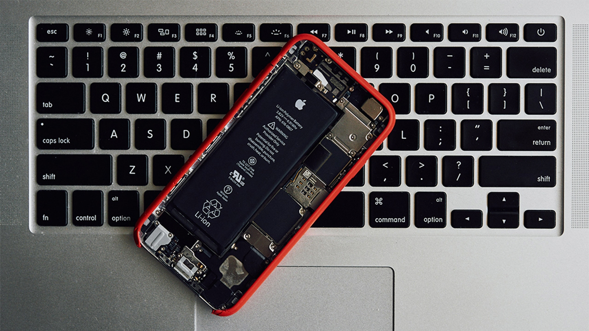El iPhone XS tiene una batería de menor capacidad que la del iPhone X