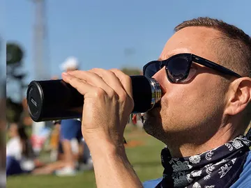 Link UV Self-Cleaning Water Bottle Link UV Self-Cleaning Water Bottle