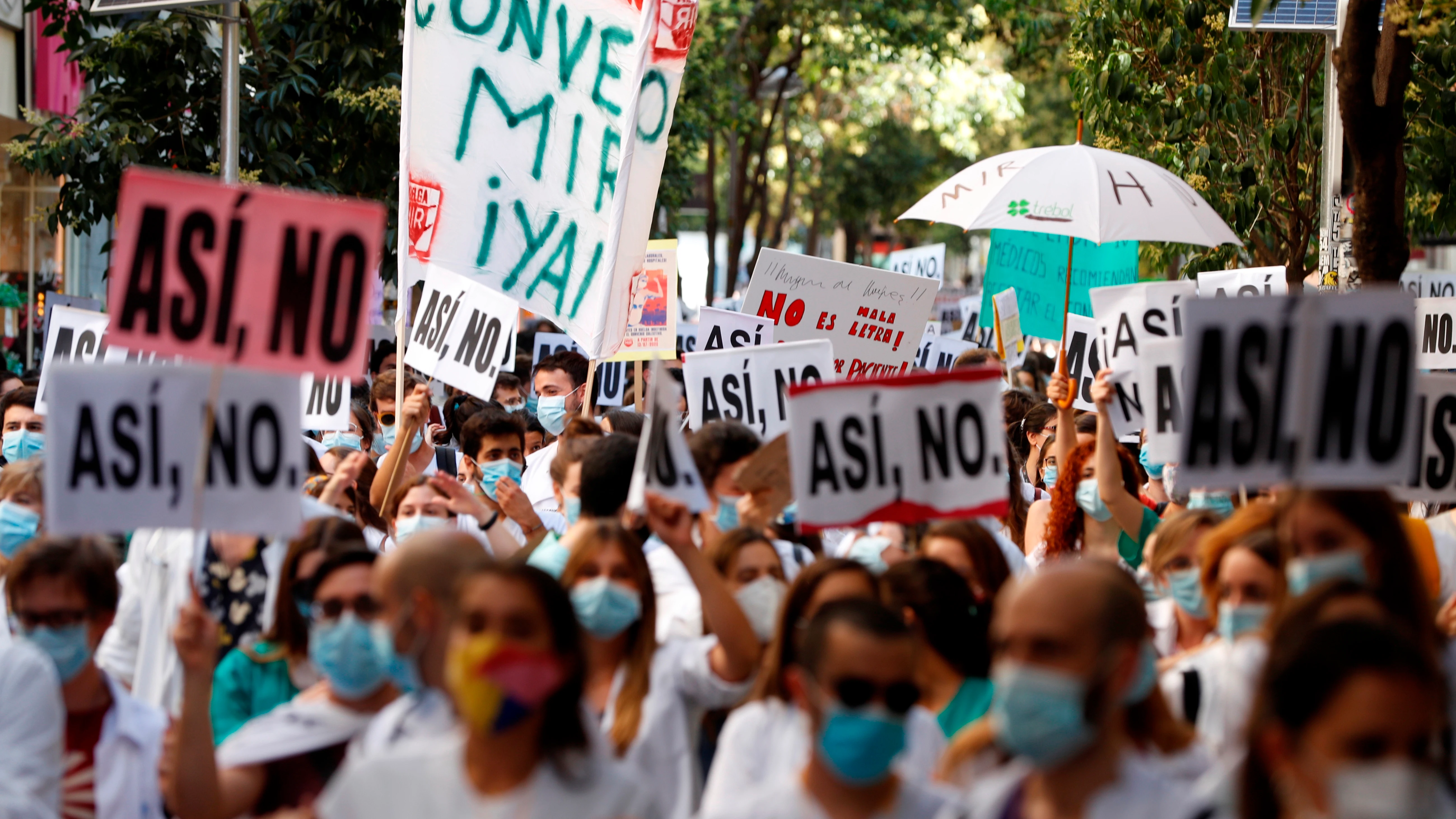 Los médicos residentes (MIR) se manifiestan en la Consejería de Sanidad de la Comunidad de Madrid