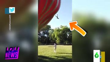 El impactante vídeo en el que una persona sale volando tras quedar enganchada en un globo aerostático