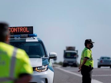 Consejos para conducir con altas temperaturas y huir de las multas este verano Consejos para conducir con altas temperaturas y huir de las multas este verano