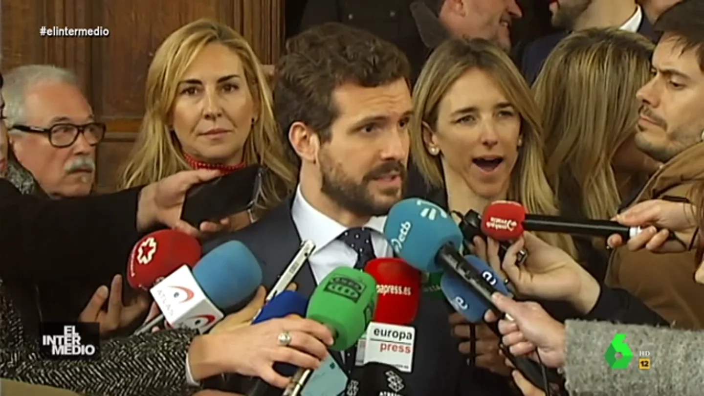 Vídeo manipulado - Cayetana Álvarez de Toledo roba el protagonismo a Casado al grito de "¡quiero ir a misa!" Vídeo manipulado - Cayetana Álvarez de Toledo roba el protagonismo a Casado al grito de "¡quiero ir a misa!"