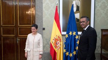 Arancha González Laya se reúne con el director general de la OMS, Tedros Adhanom Ghebreyesus