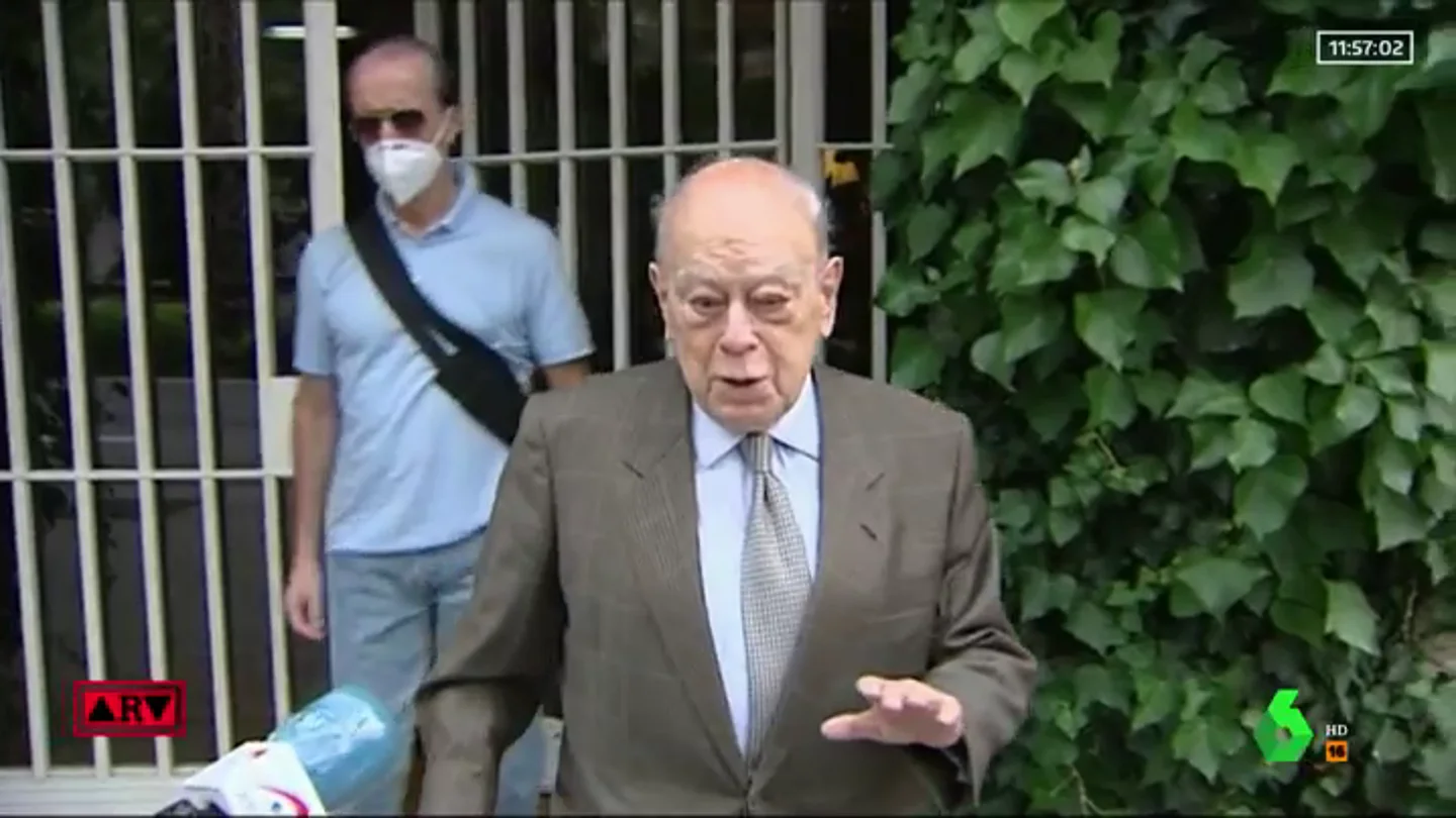Primeras imágenes de Jordi Pujol sin mascarilla tras la petición del juez de sentar en el banquillo al clan por "organización criminal" Primeras imágenes de Jordi Pujol sin mascarilla tras la petición del juez de sentar en el banquillo al clan por "organización criminal"