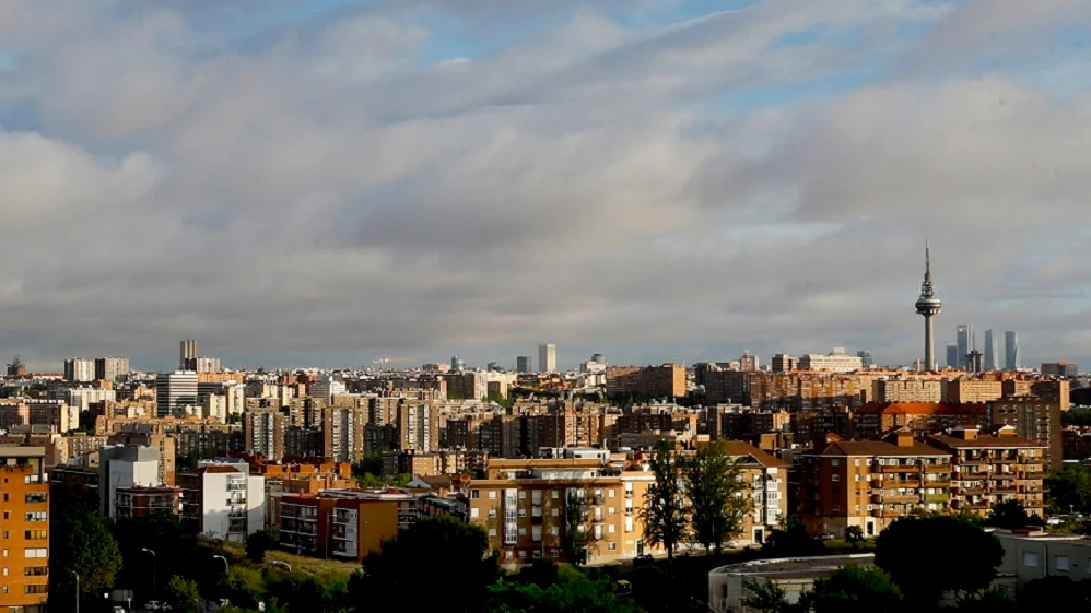 Vista del icónico Pirulí en Madrid