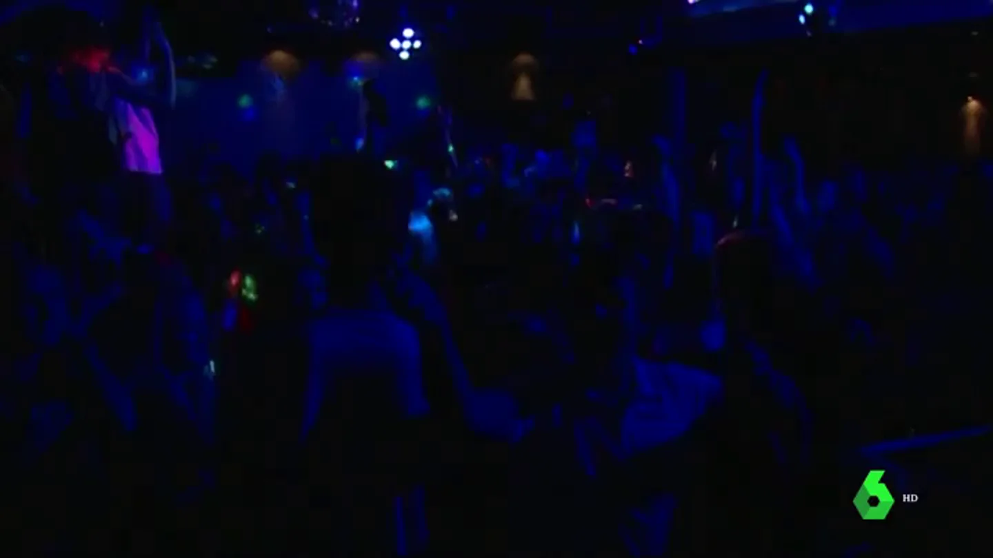 Buscan a 400 jóvenes que abarrotaron una discoteca en Córdoba para hacerles el test por coronavirus Buscan a 400 jóvenes que abarrotaron una discoteca en Córdoba para hacerles el test por coronavirus