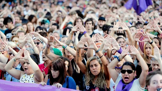 Concentración en agosto de 2019 después de que una chica denunciara haber sido violada por seis hombres en Bilbao Concentración en agosto de 2019 después de que una chica denunciara haber sido violada por seis hombres en Bilbao