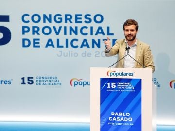 asado pronuncia un discurso durante la clausura del decimoquinto congreso provincial del PP de Alicante