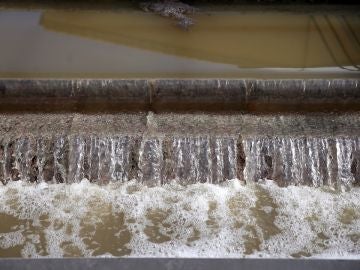 Detalle de tratamiento de aguas residuales en la Estación Depuradora de Aguas Residuales (EDAR) de Archena