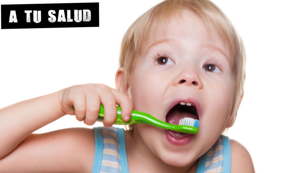 Cómo enseñar a los niños a lavarse los dientes