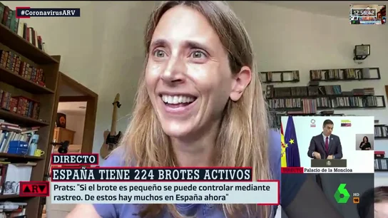 Su hija irrumpe en una entrevista en Al Rojo Vivo y María Llapart lo resuelve así: "Atienda a su bebé primero" Su hija irrumpe en una entrevista en Al Rojo Vivo y María Llapart lo resuelve así: "Atienda a su bebé primero"
