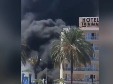 Incendio en un hotel de Benicàssim (Castellón) Incendio en un hotel de Benicàssim (Castellón)