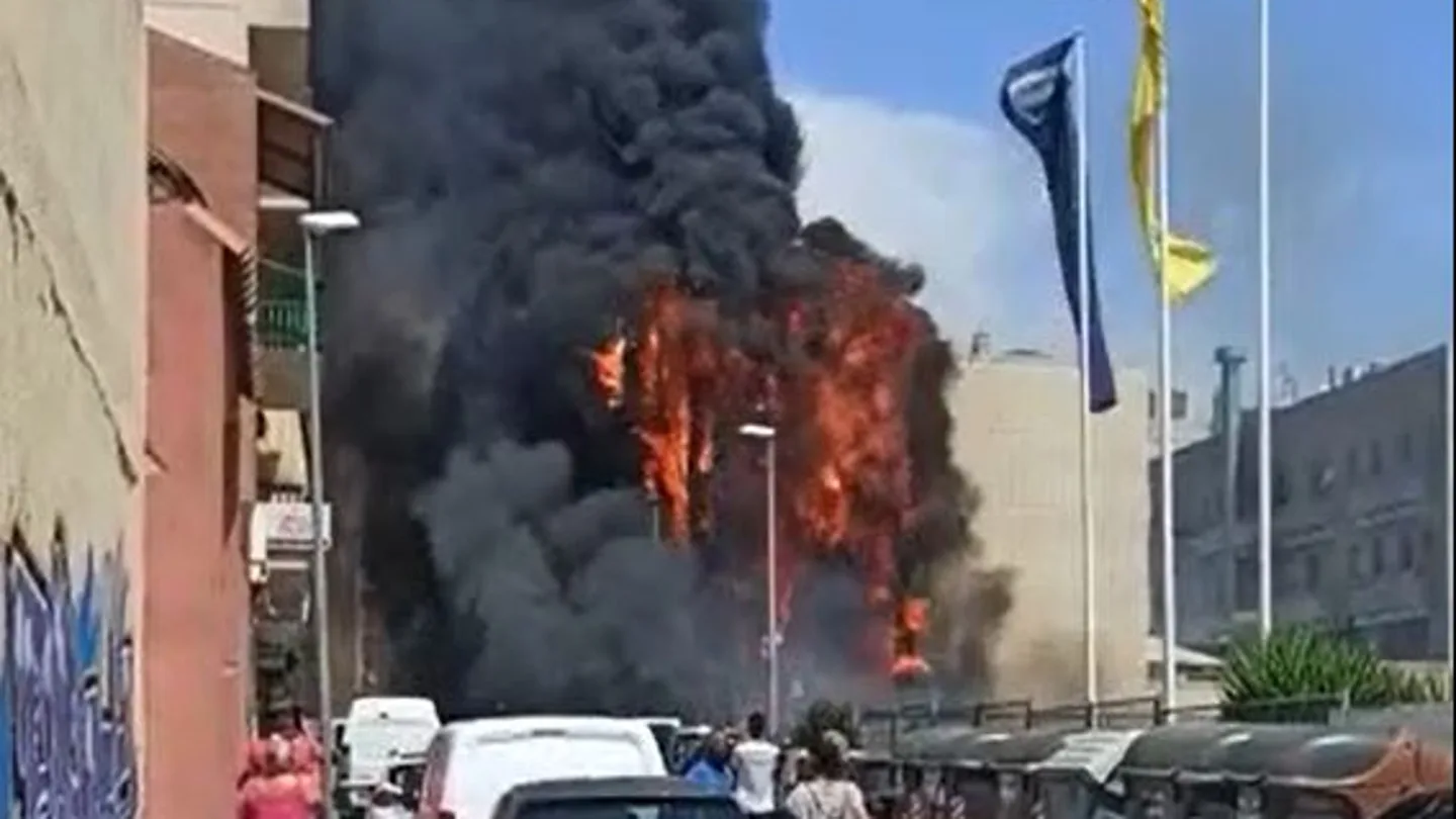 Incendio en El Vendrell, Tarragona Incendio en El Vendrell, Tarragona