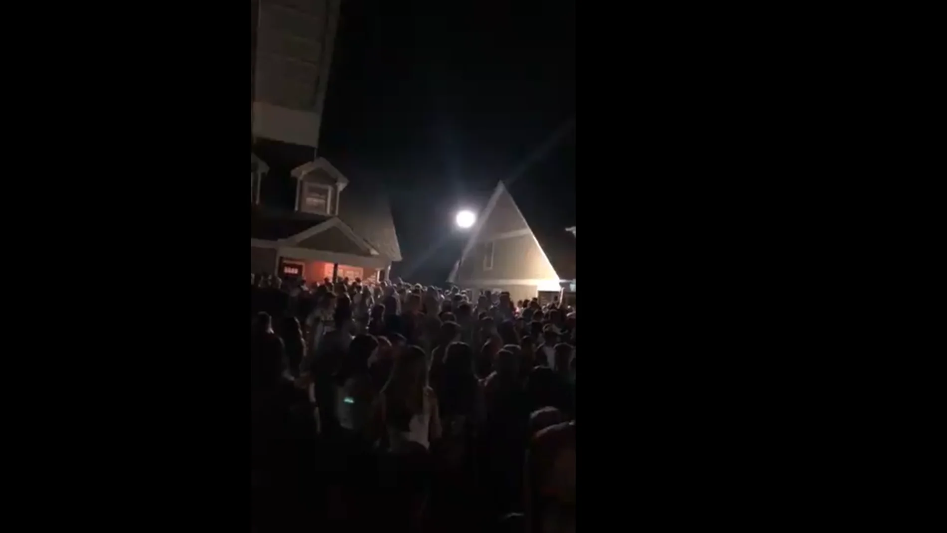 Captura de un vídeo grabado en la fiesta de los estudiantes de Georgia