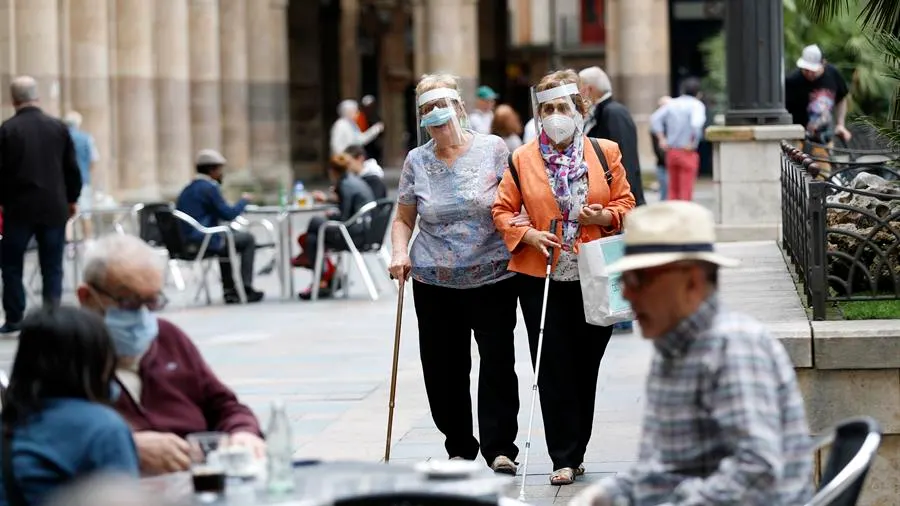 Clientes en terrazas de Bilbao