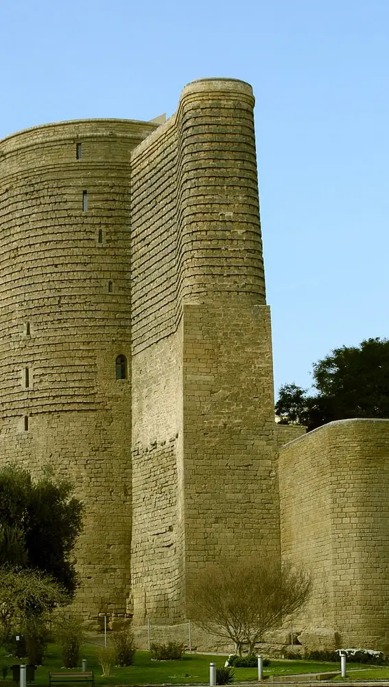 La Torre de la Doncella, Bakú