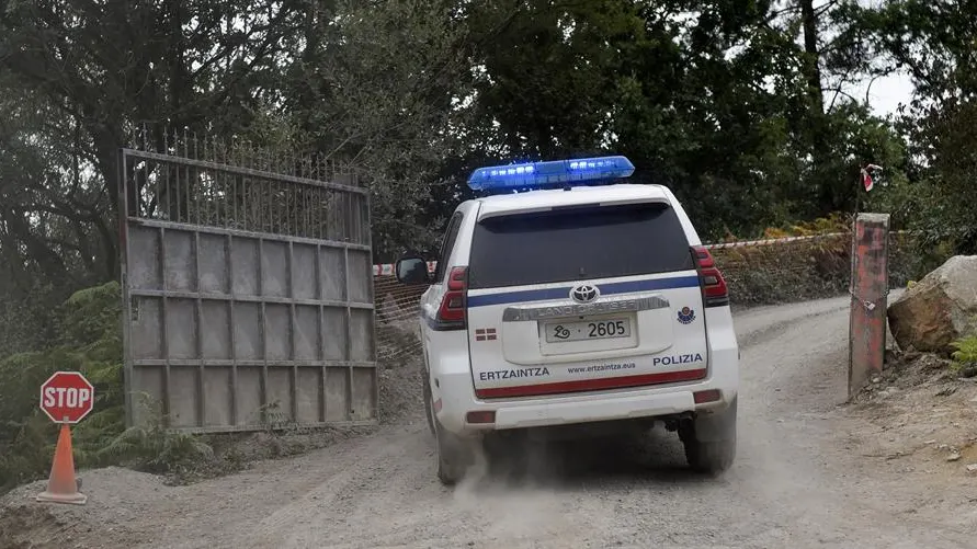 La Ertzaintza accede al vertedero de Zaldibar 