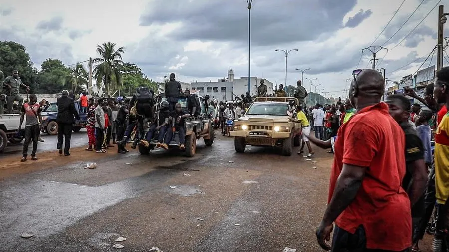 Militares en las calles de Bamako, Mali