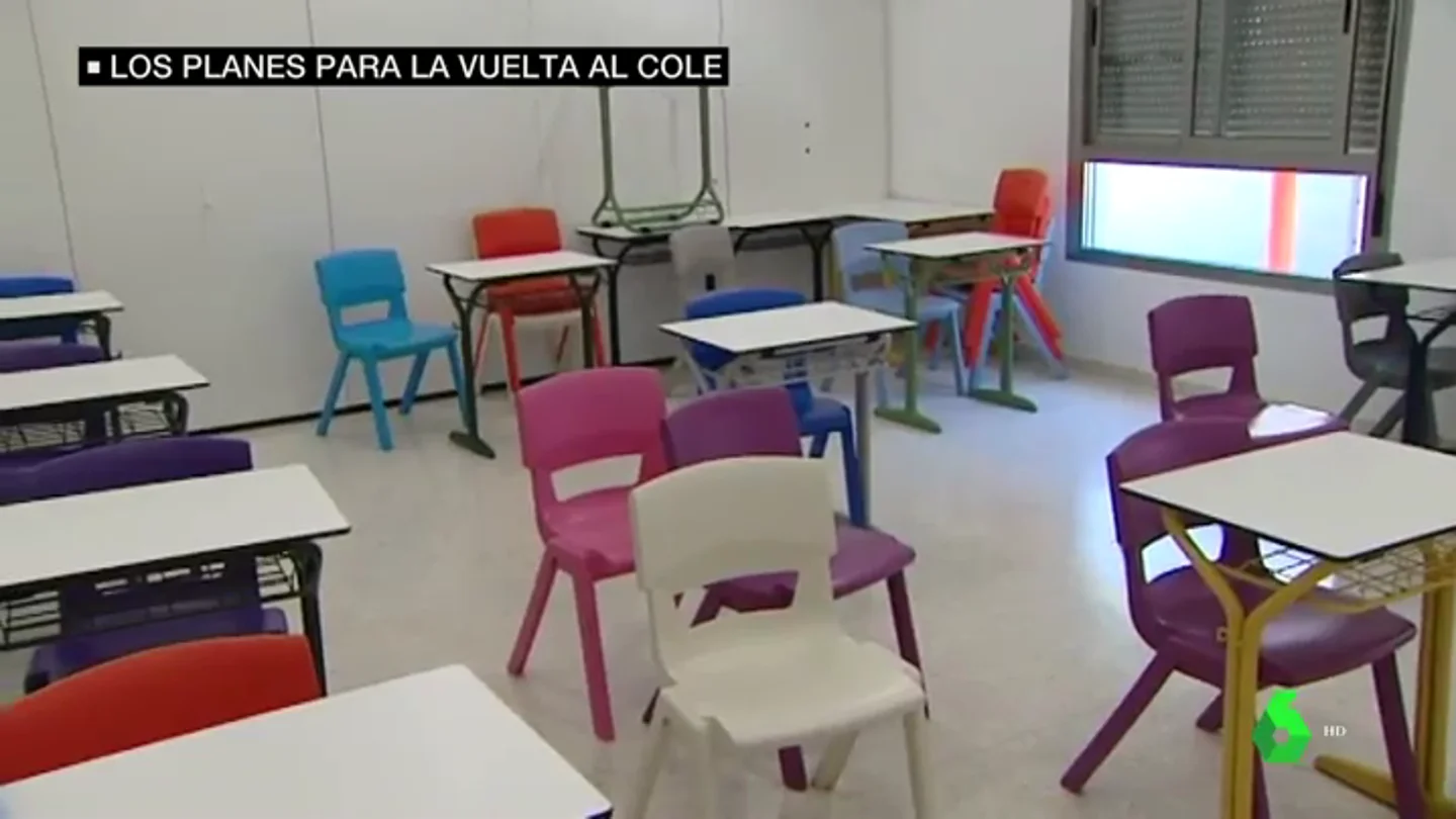 Imagen de un aula vacía Imagen de un aula vacía