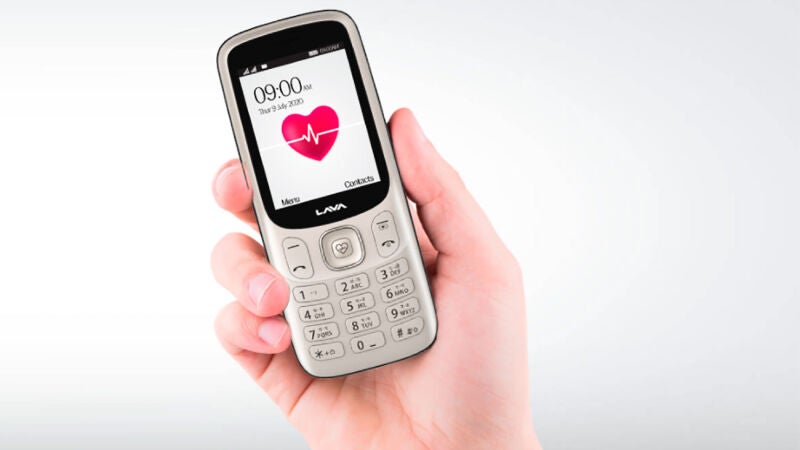 Este móvil básico tiene sensor de ritmo cardiaco y cuesta poco más de 20€