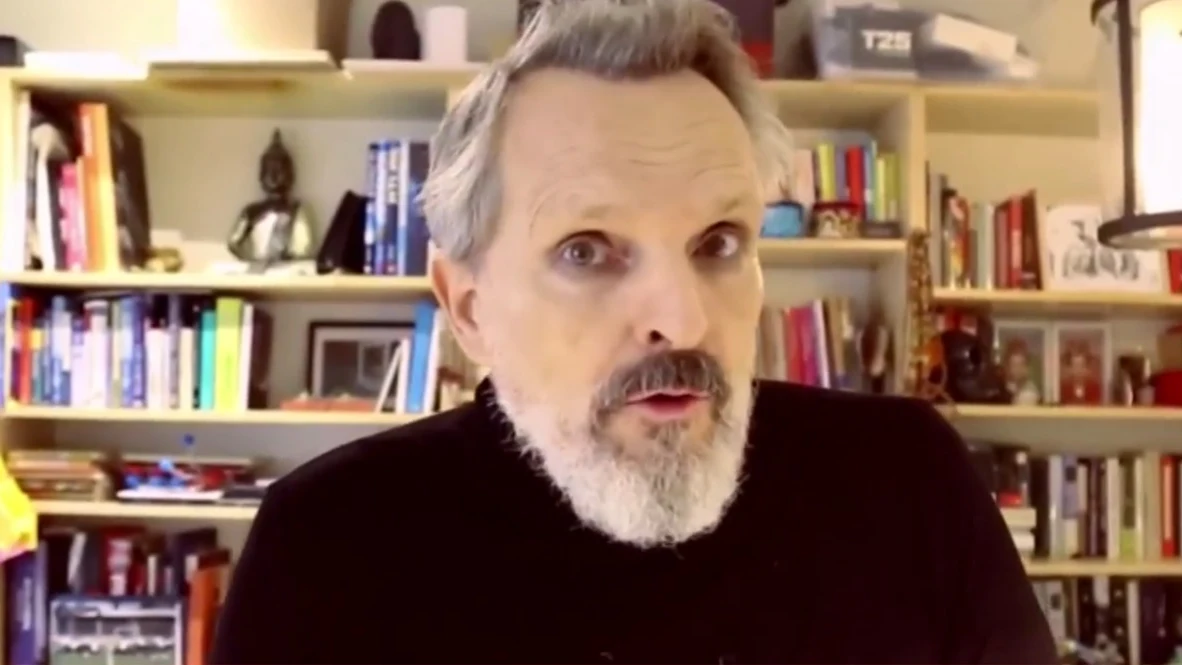 Miguel Bosé reaparece en un vídeo en el que asegura que "el bicho existe"