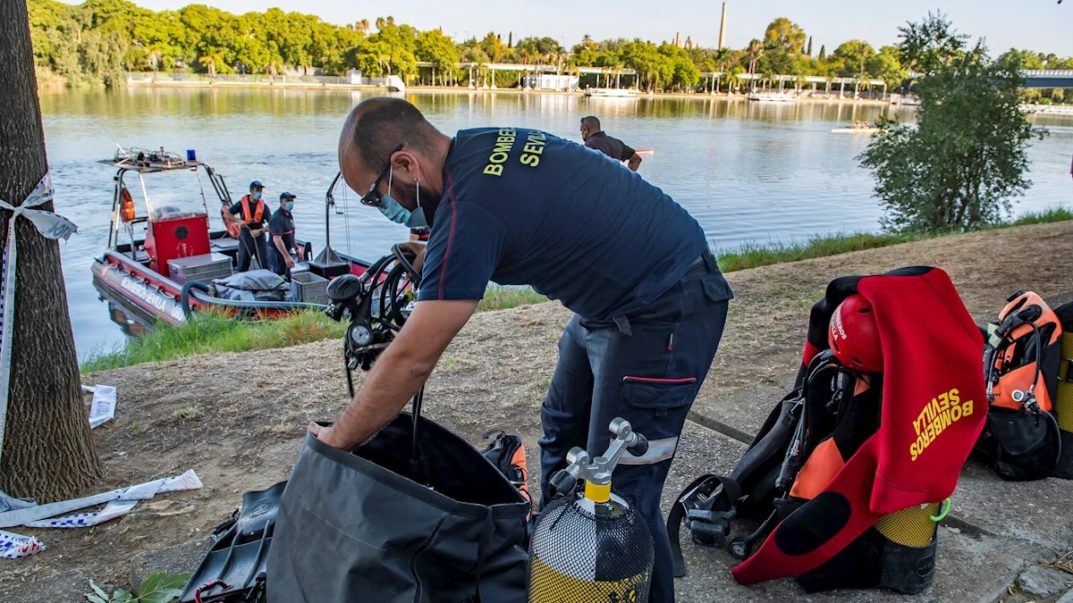 Hallan el cadáver del joven que había desaparecido en el río Guadalquivir