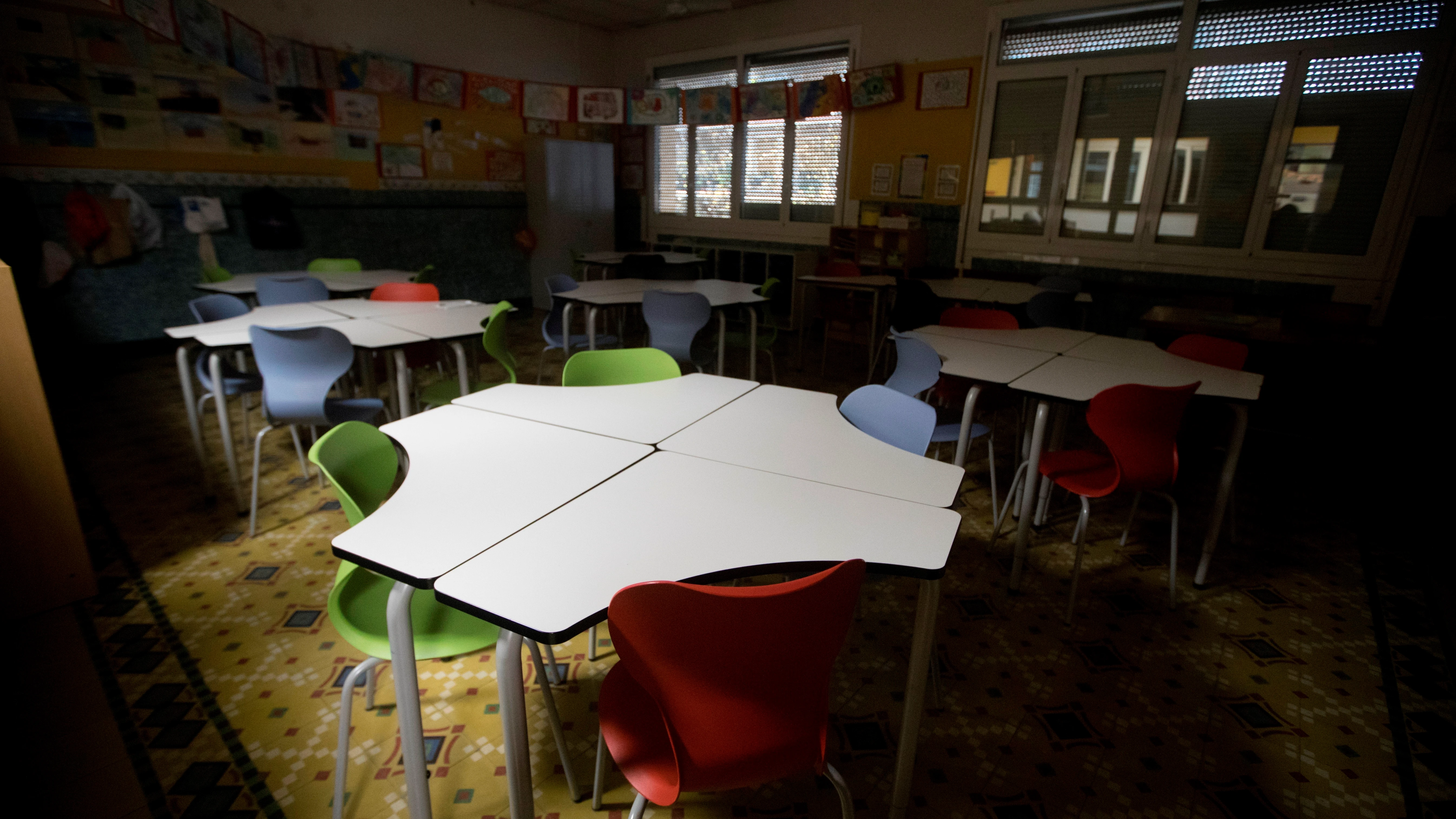 Vuelta al colegio en Madrid: miles de familias pendientes del plan que presenta hoy la Comunidad 