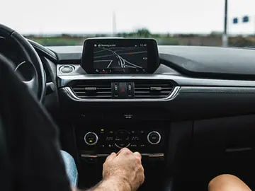 En verano nos solemos relajar al volante En verano nos solemos relajar al volante