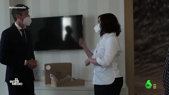 Vídeo manipulado - El pasatiempo favorito de Ayuso: cantar canciones infantiles cada vez que tiene un hueco Vídeo manipulado - El pasatiempo favorito de Ayuso: cantar canciones infantiles cada vez que tiene un hueco