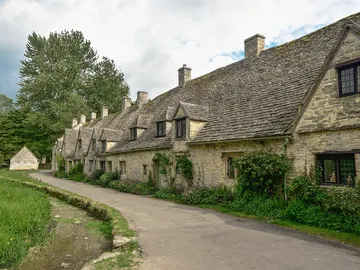 Arlintgon Road, Bibury Arlintgon Road, Bibury