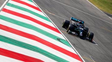 Lewis Hamilton consigue su 7ª pole