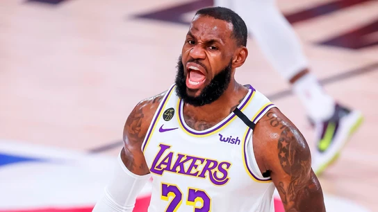 LeBron James, durante el partido ante los Rockets LeBron James, durante el partido ante los Rockets